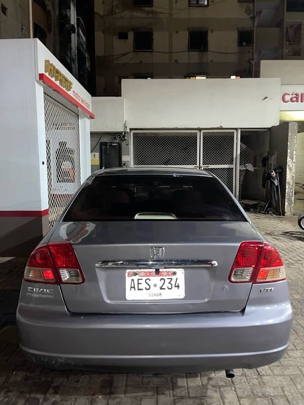 Honda Civic VTi exi 2003 4