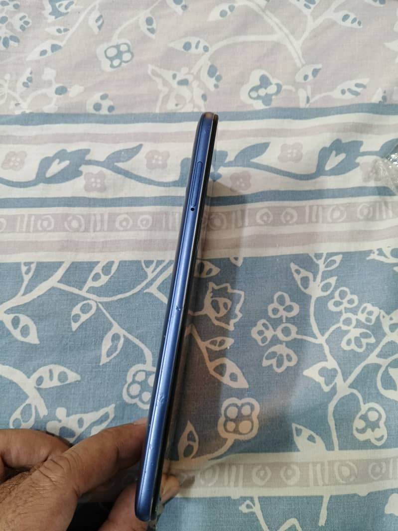 Xiaomi Pocophone F1 for sale 6