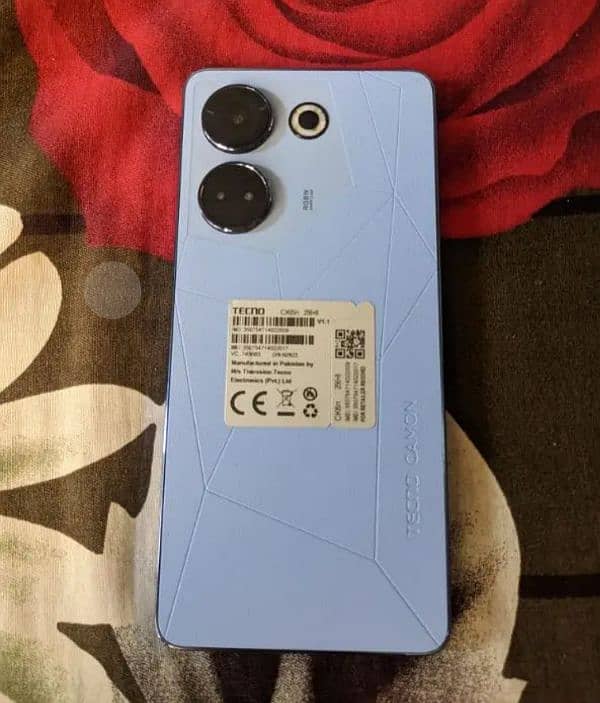 Tecno camon 20  8Gb 256Gb 10by10 for sell 1