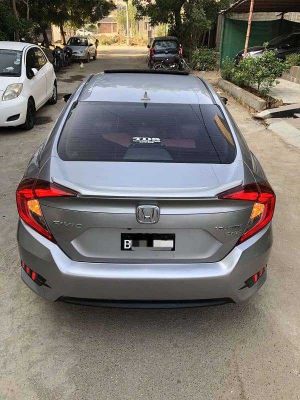 Honda Civic Oriel 2017 8