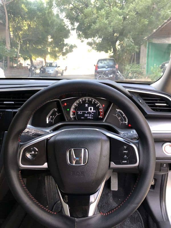 Honda Civic Oriel 2017 12