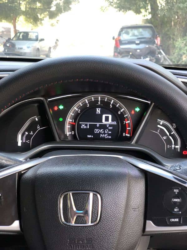 Honda Civic Oriel 2017 14