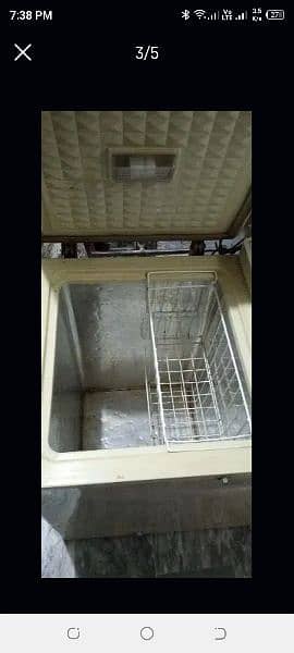 Dawlance double door refrigerator in very good condition 3