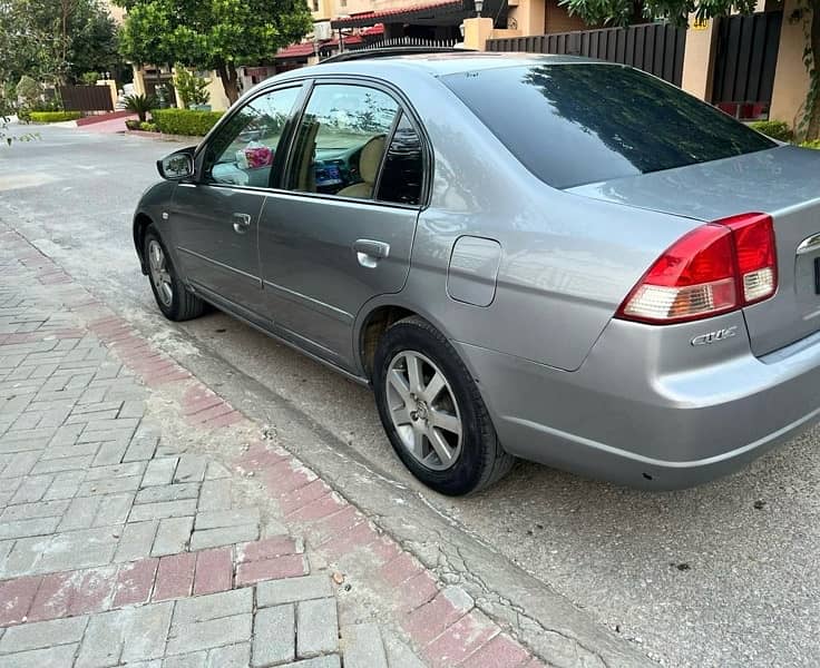 Honda Civic Oriel 2004 5