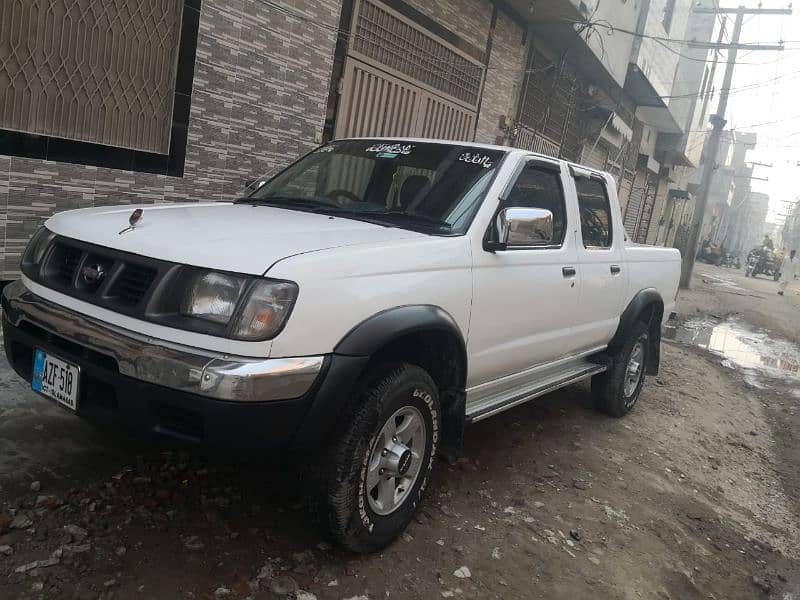 Nissan Navara 2001 5