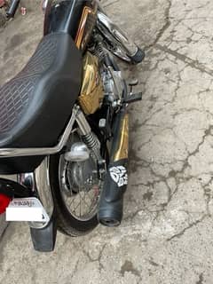 Honda cg 125 SE golden edition