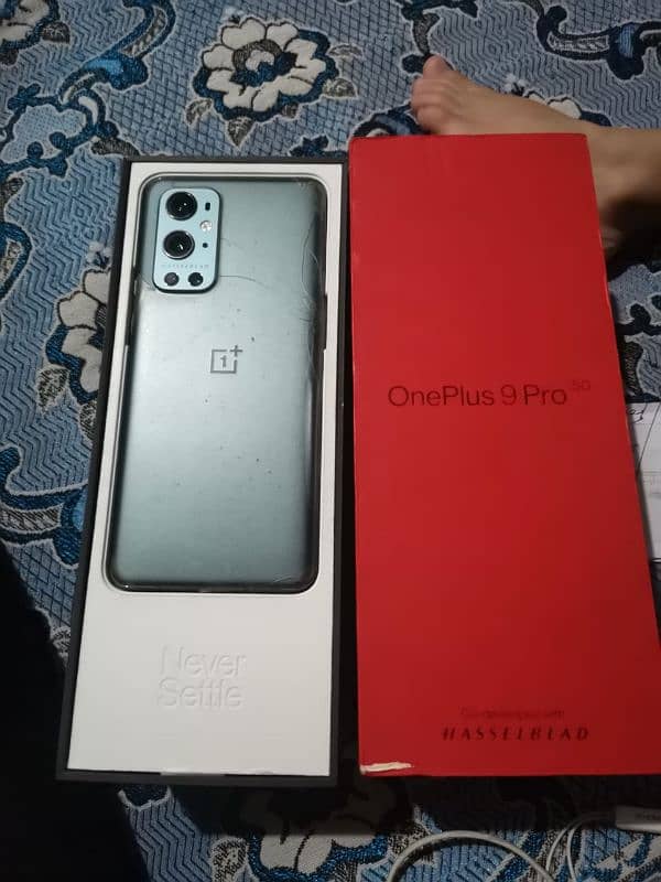 oneplus 9pro 12+12 rem 256 memory 4