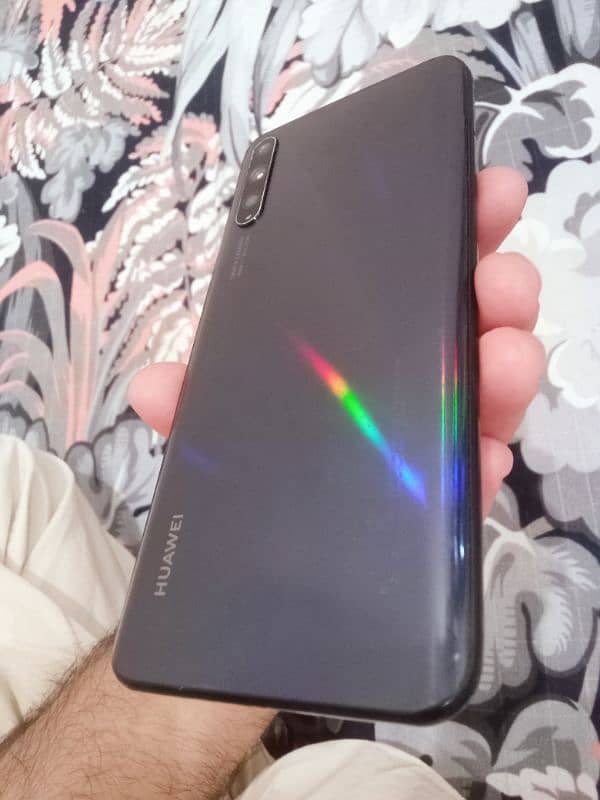 Huawei Y8P 6