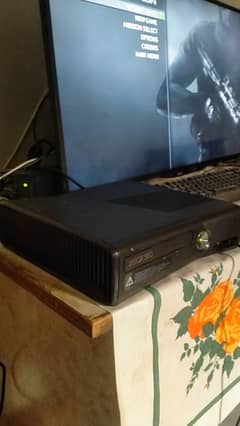 Xbox 360 slim jtagged with 20+ games