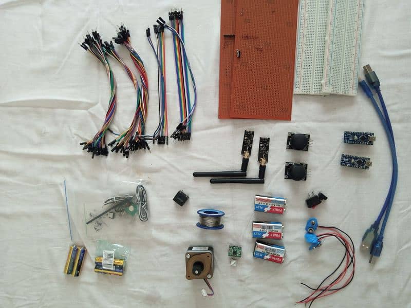 Arduino Nano, NRF24L01, A4988 Stepper motor driver, Joysticks 2