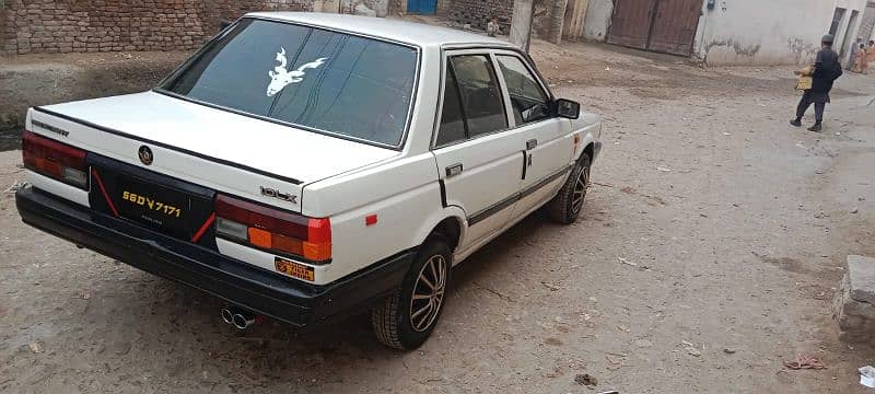 Nissan Sunny 1986 5