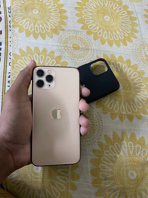 iPhone 11pro NoN pta condition 10/10 Face ID True Tone All okay No Any 1