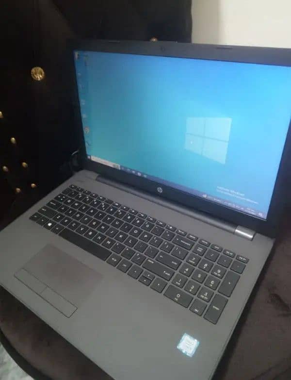 hp core i5 8th generation 10/10 1