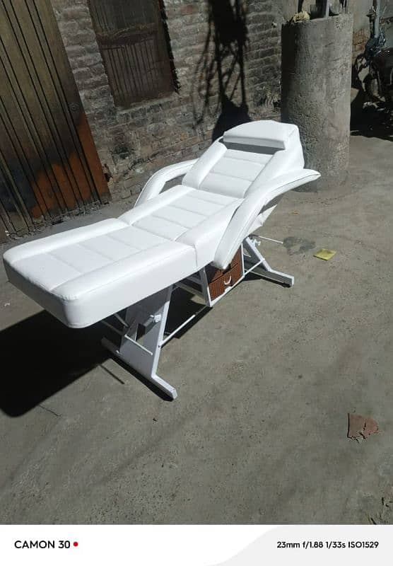 salon chairs mani pedi cure troylle hair wash unit etc 17