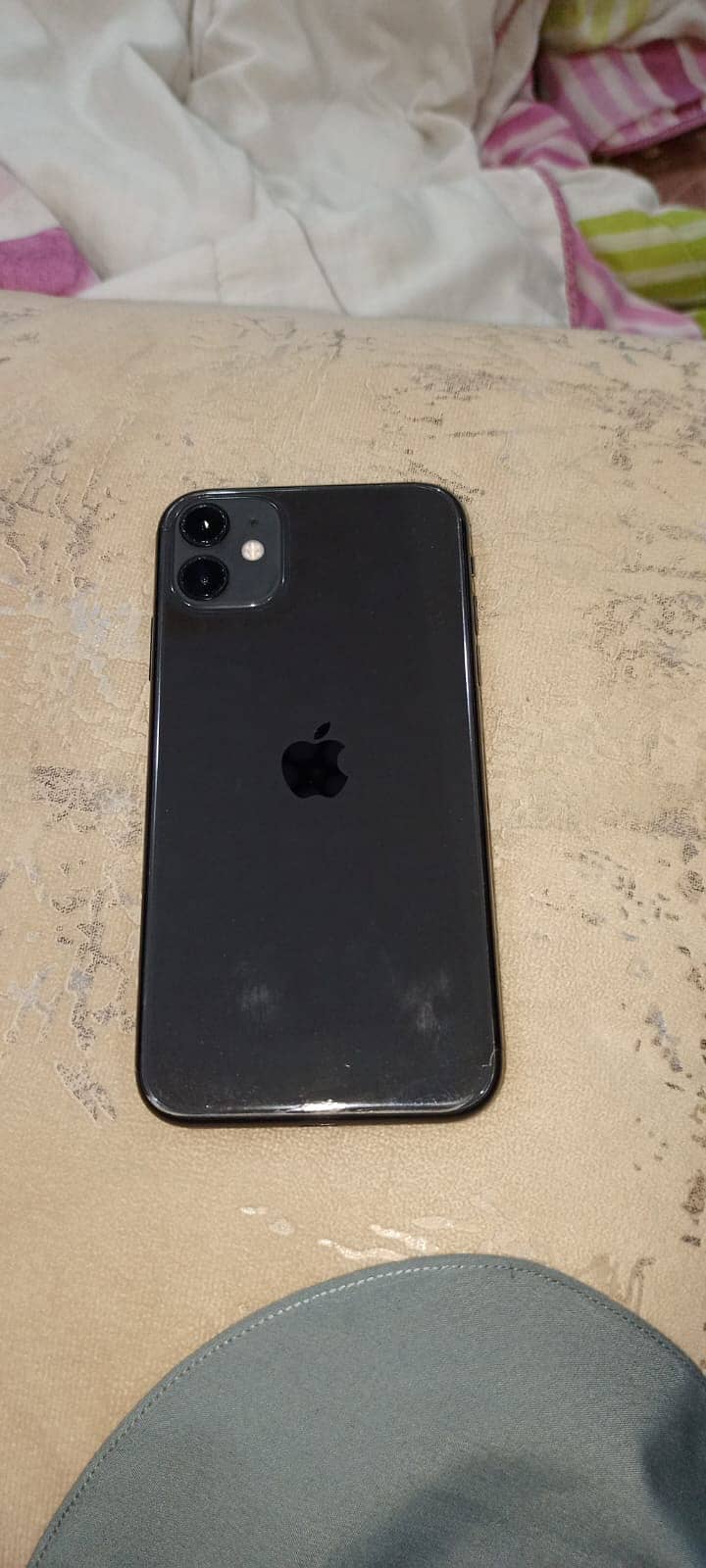 Iphone 11 jv 64 gb jv black color in warranty 7 months 4