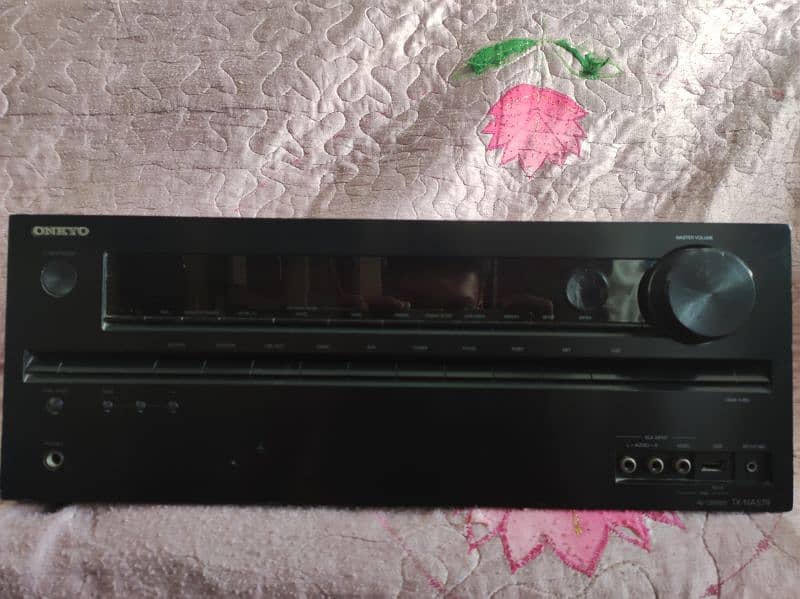 Onkyo tx-NA579 dts amplifier 1