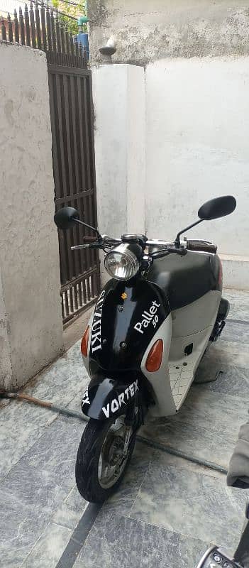 Suzuki scooty 4