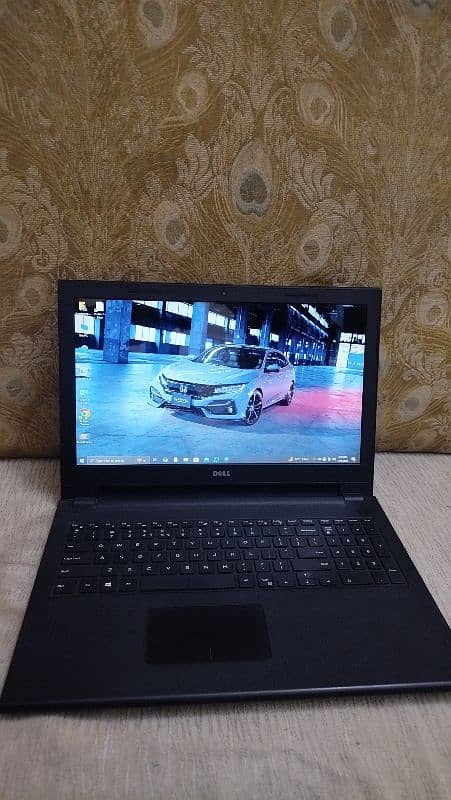 dell Liptop Hy Cori 5 3rd generation 4 GB rim 512 GB hard 0