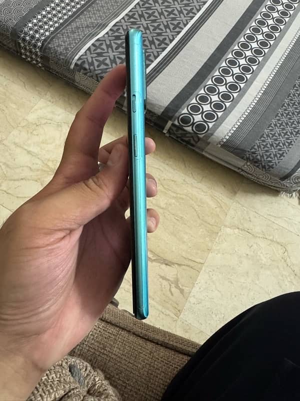 One Plus 8T (12GB/256GB) 4