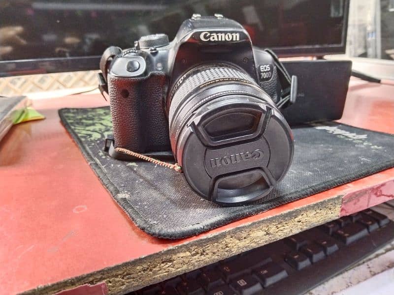 DSLR Canon 700d 65000rs 1