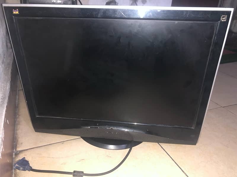 Dell leptop with monitor 3