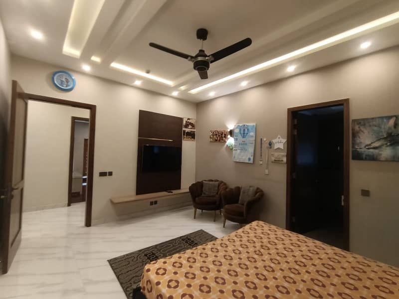 One Kanal Luxurious Bungalow Near Park DHA Phase-5 9