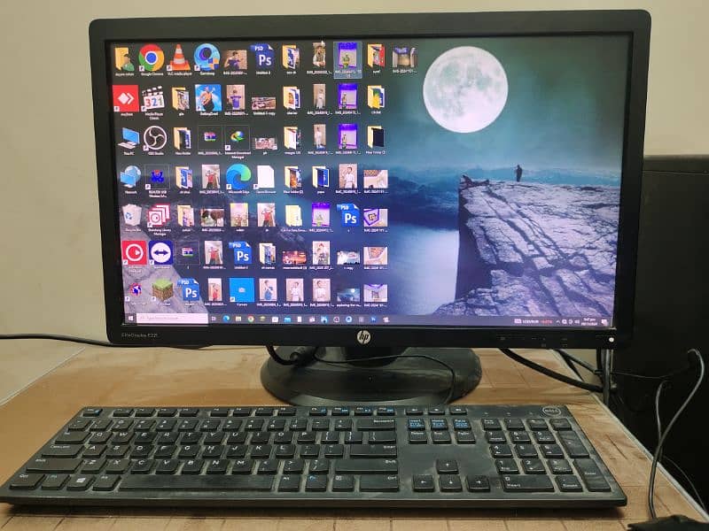 i5 PC gaming computer LCD 22" for sale and 8300 8core like i7 2