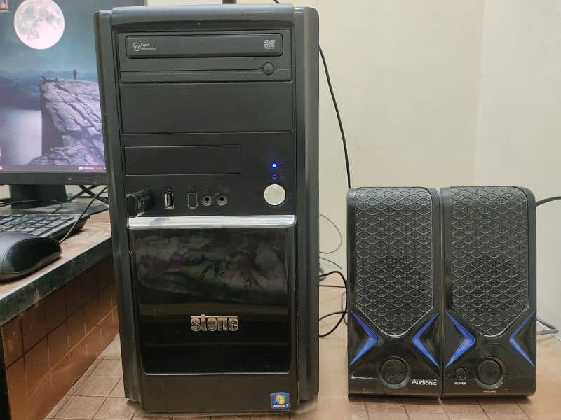 i5 PC gaming computer LCD 22" for sale and 8300 8core like i7 4