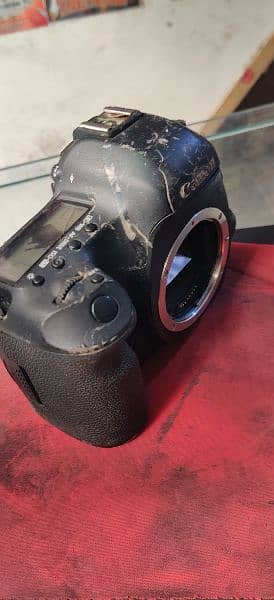 canon eos 5d mark iii. broken used by parts 2