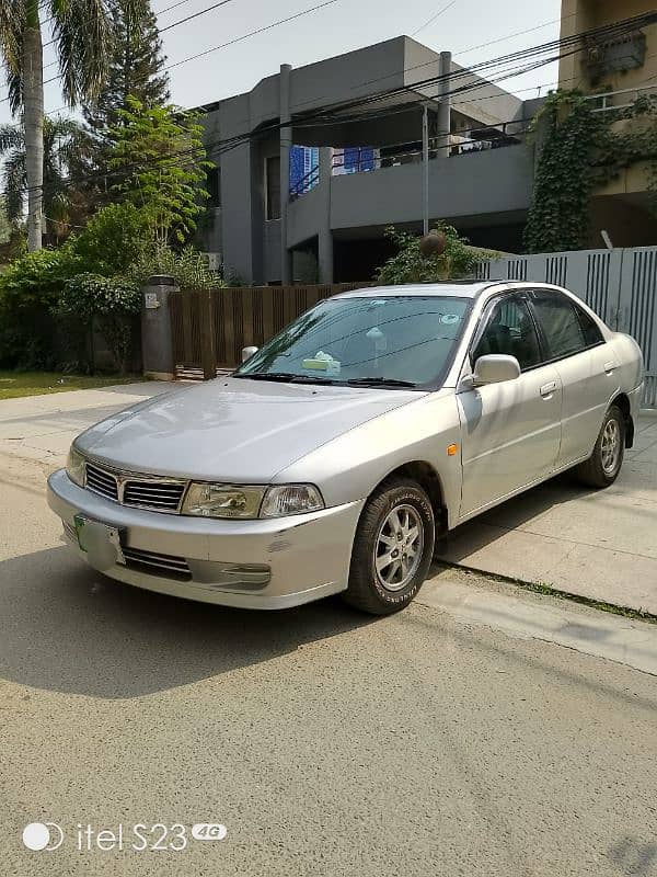 Mitsubishi Lancer 2000 0