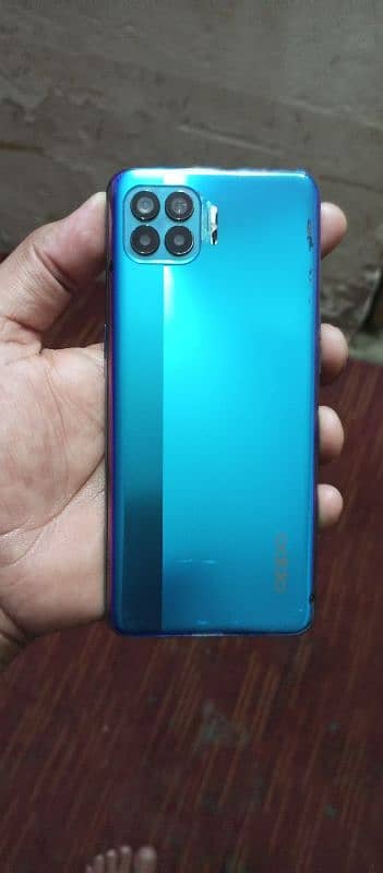 OPPO F17 Pro 1