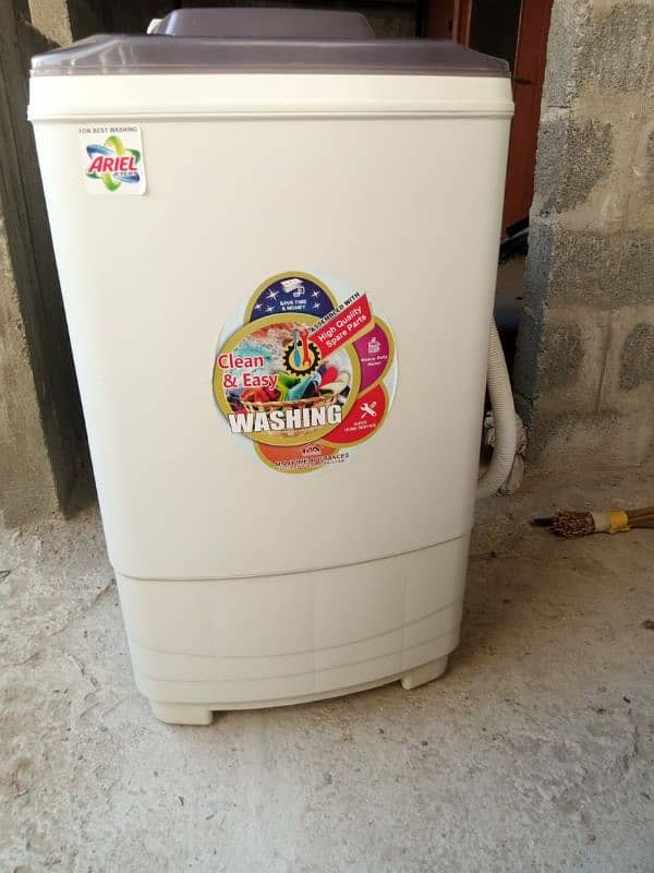 sahir national washing machine for sale only 2 days  use masheen 2