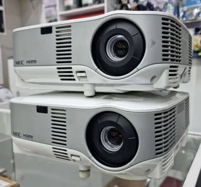 Projectors branded lllll 8