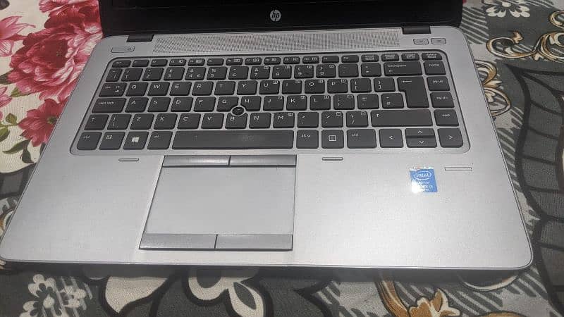 HP G2 i5 5th generation 8/256 0