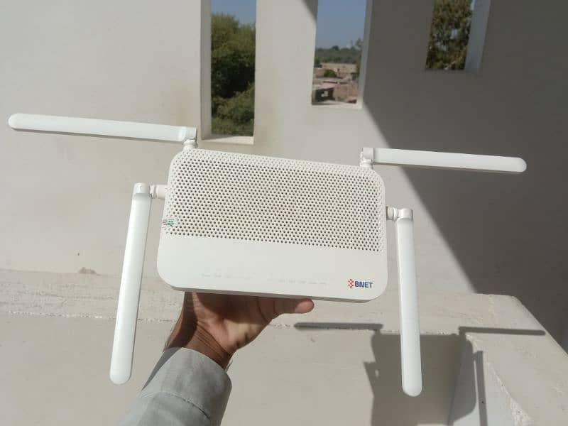 "BNET WiFi Router with 4 Antennas*Gpon* 6