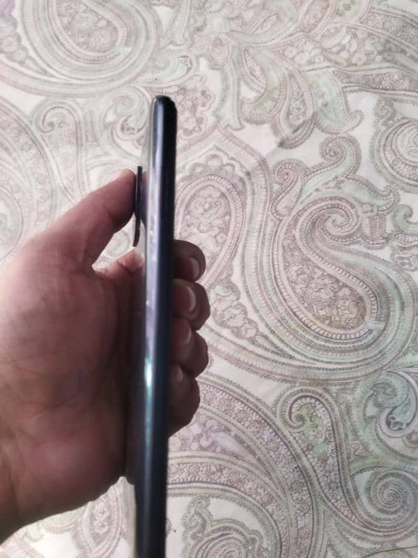 Redmi note 10 6gb 128 gb ok piece hain contact me 03032070025 3