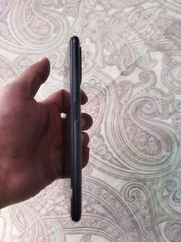 Redmi note 10 6gb 128 gb ok piece hain contact me 03032070025 13