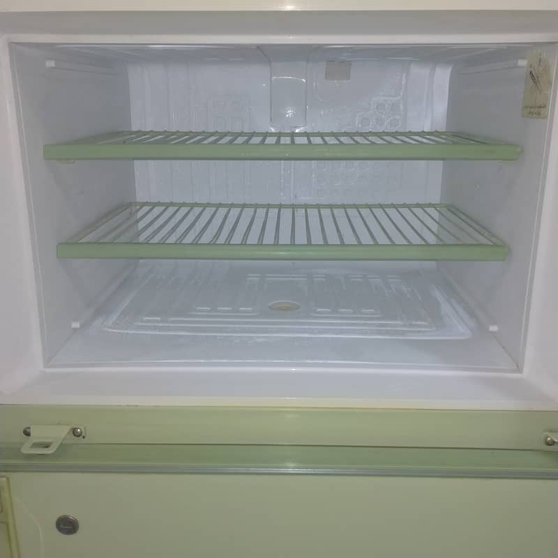 Dawlance Refrigerator Excellent condition 2