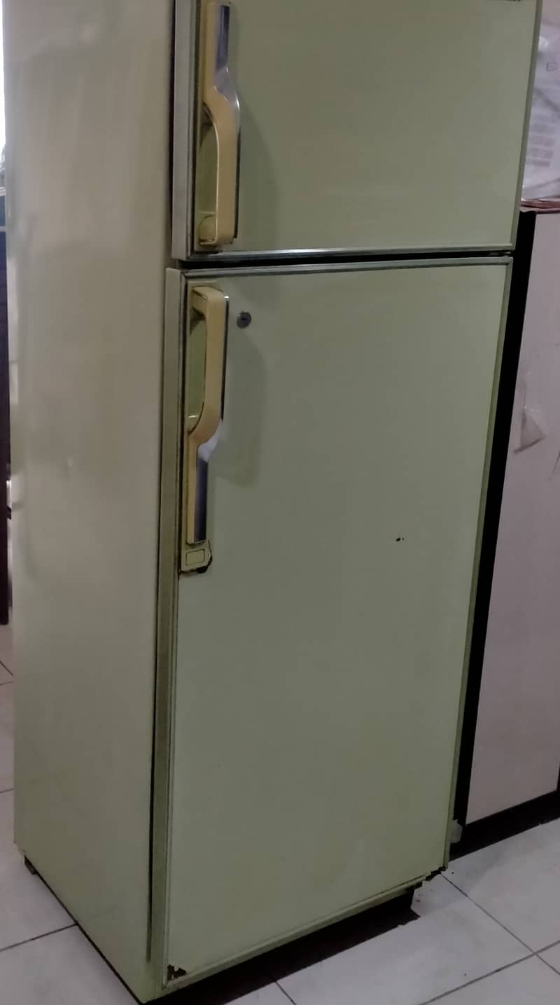 Dawlance Refrigerator Excellent condition 4