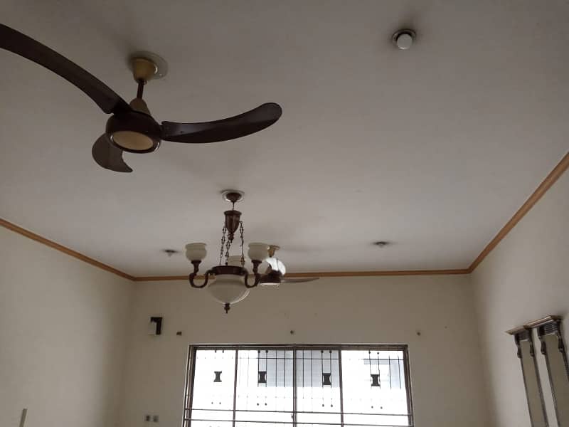 1 Kanal Lower Portion Is Available For Rent In Overseas B Bahria Town Lahore 3