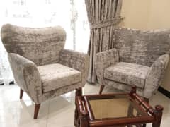 2 sofa chairs