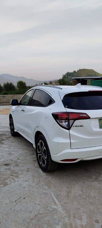 Honda Vezel 2015 1