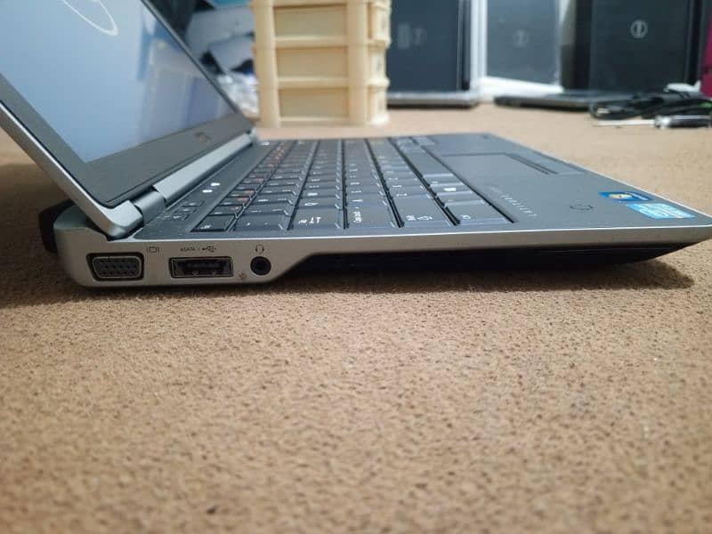 Dell i7-3rd generation laptop (backlight keyboard) 2