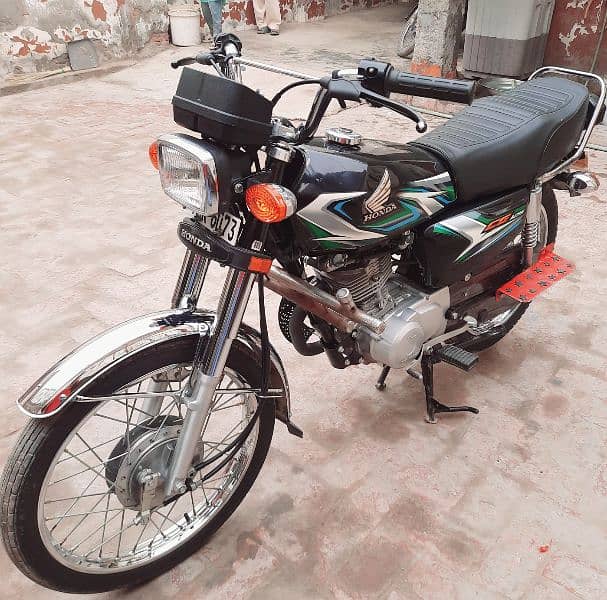 Black Honda CG125 For Sale 3