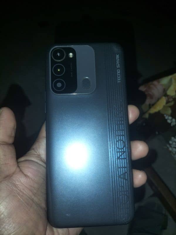 Tecno spark 8c 0