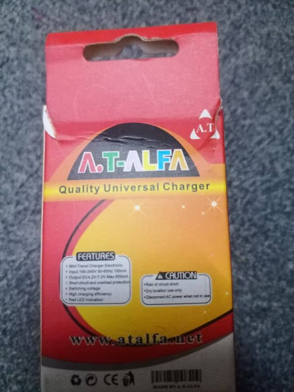 Universal mobile phone battery charger 3