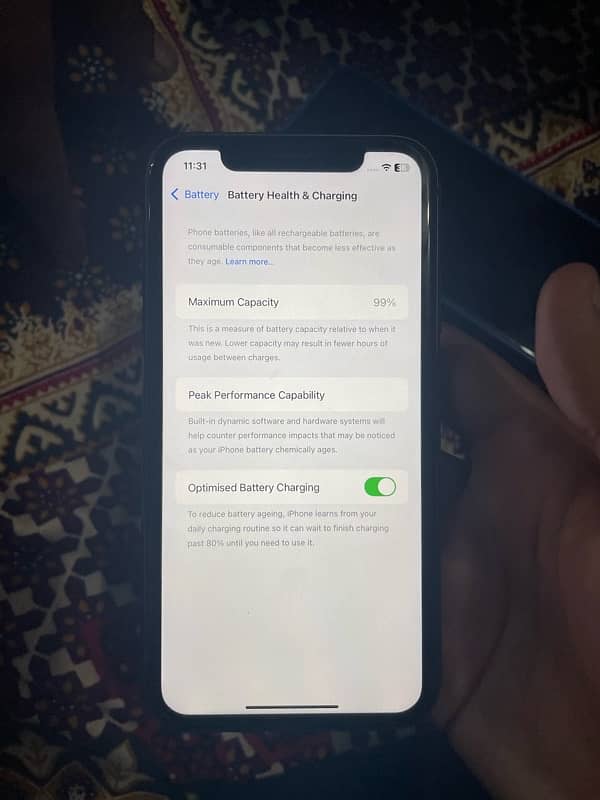 IPHONE 11Jv 99 health recent 10 by 10 condition with Box and lead 7