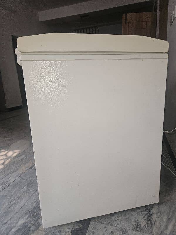 Refrigerator very good condition chakwal 1