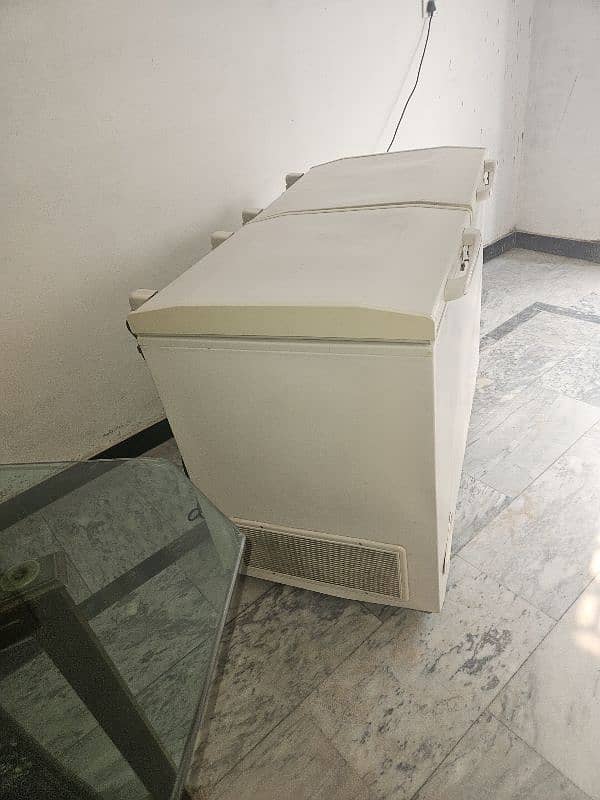 Refrigerator very good condition chakwal 2