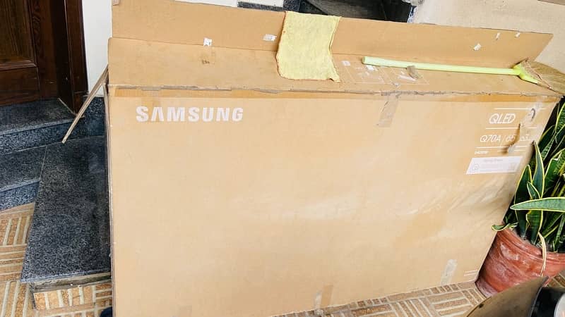 samsung QLED Q70A Orignal 0